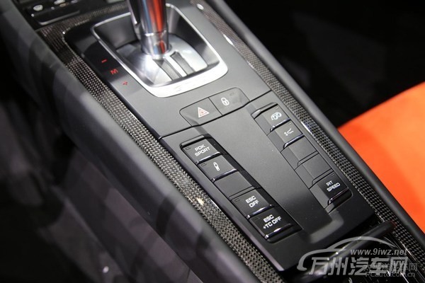 全新保时捷911 GT3 RS